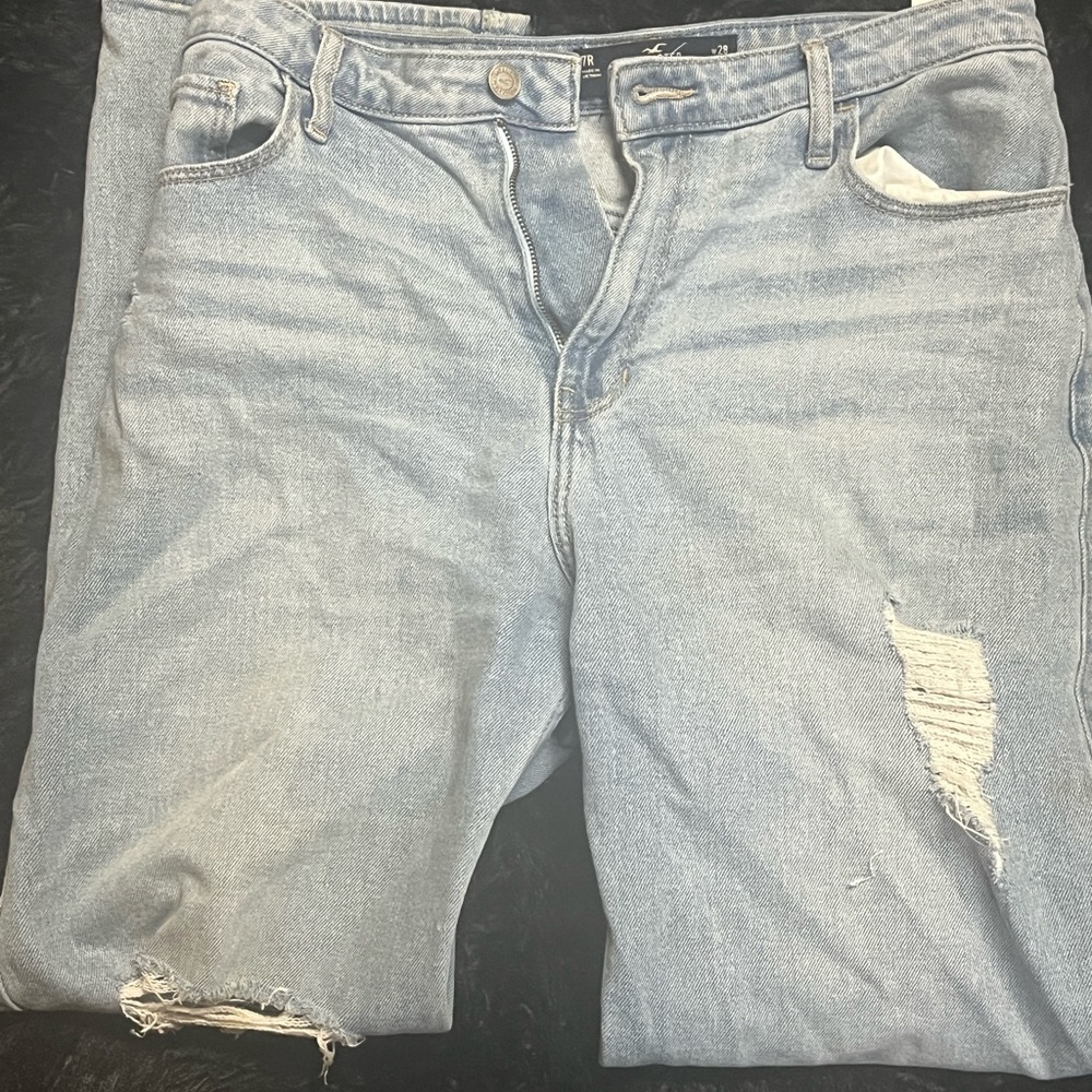 Hollister Ultra High Rise Dad Jeans Ripped